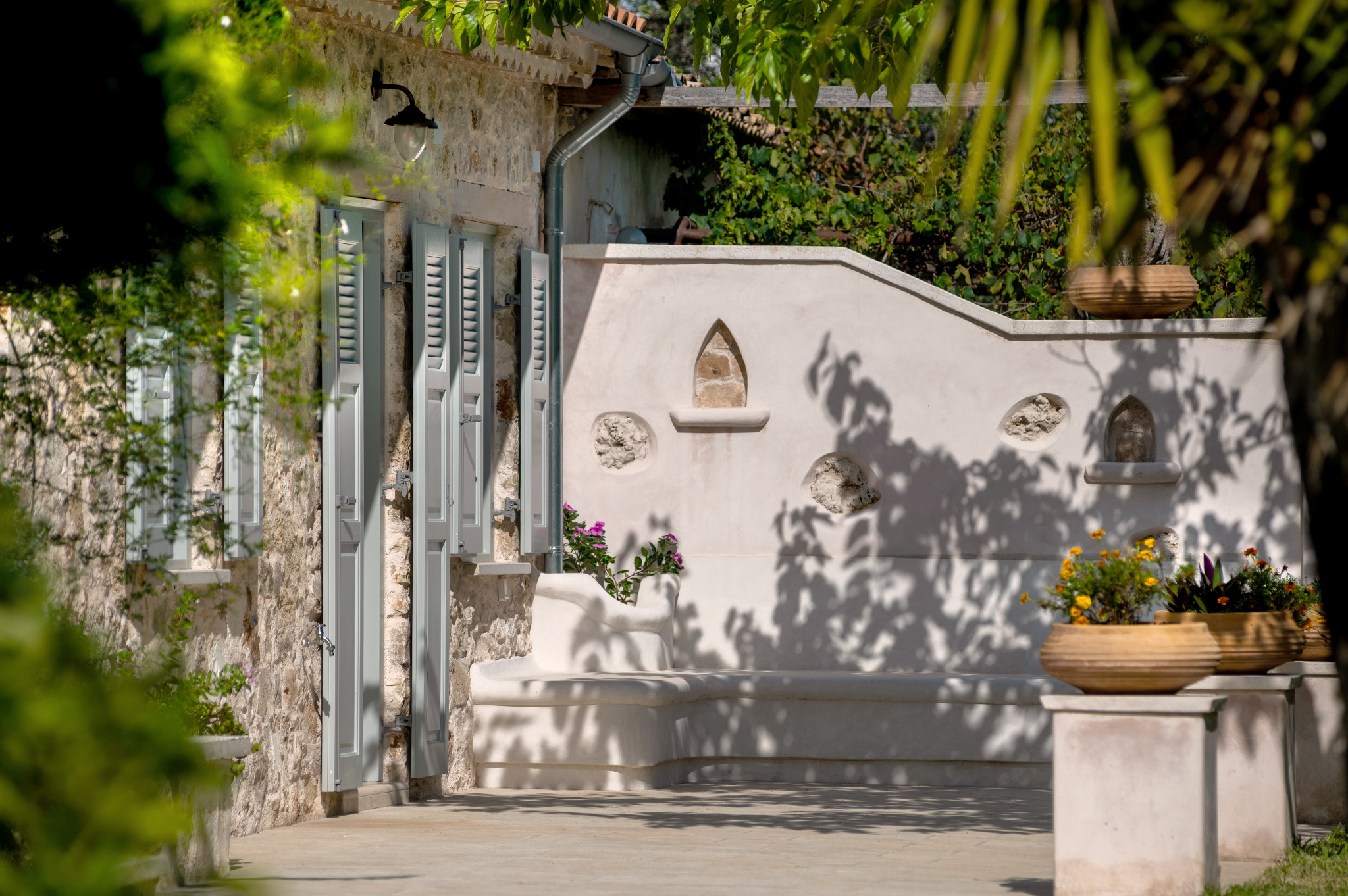 Garden & outdoor spaces — Villa SensiTerra